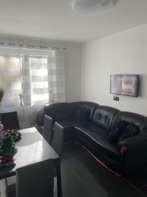 In Mariahilferstrasse/schwendermarkt Apartment