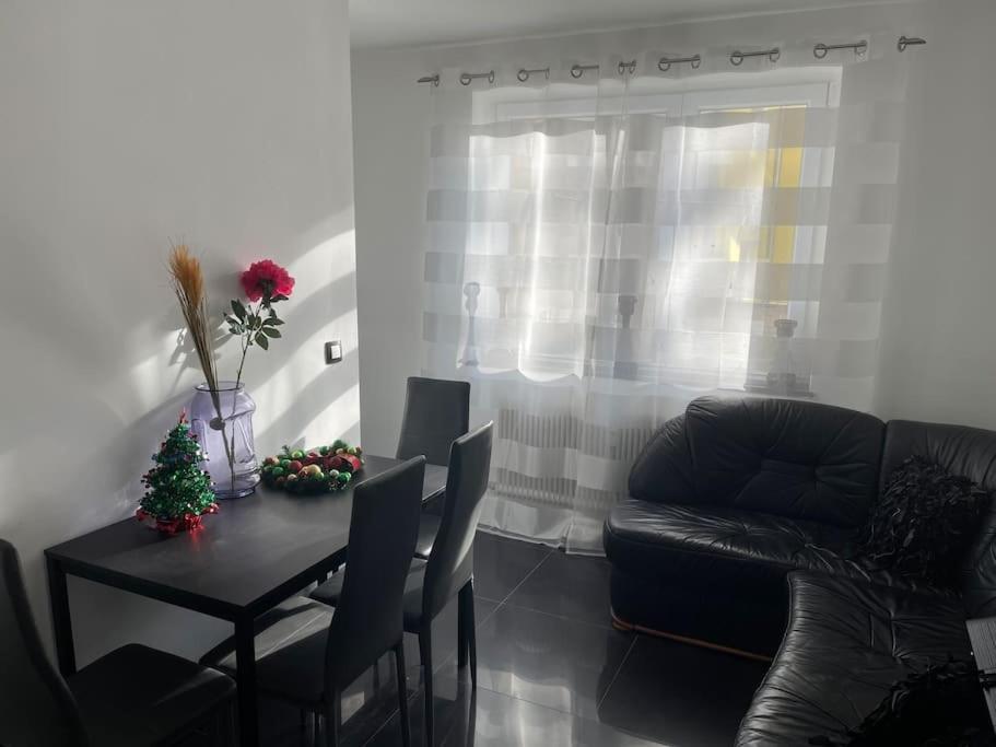 In Mariahilferstrasse/schwendermarkt Apartment *